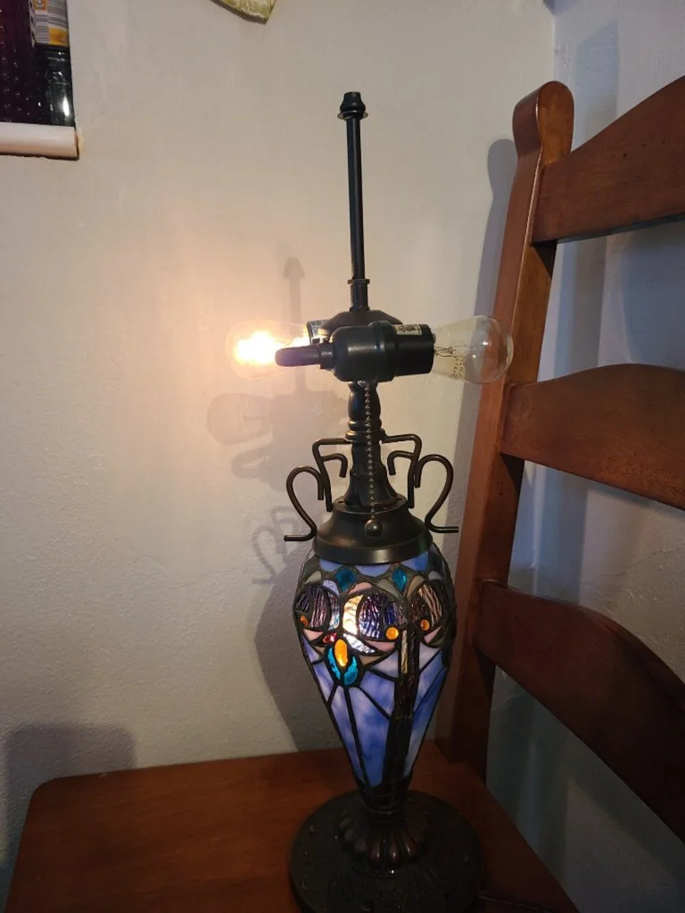 Tiffany Style 3 Light Victorian Lighted Base Lamp No Shade Leaded Glass 23.75